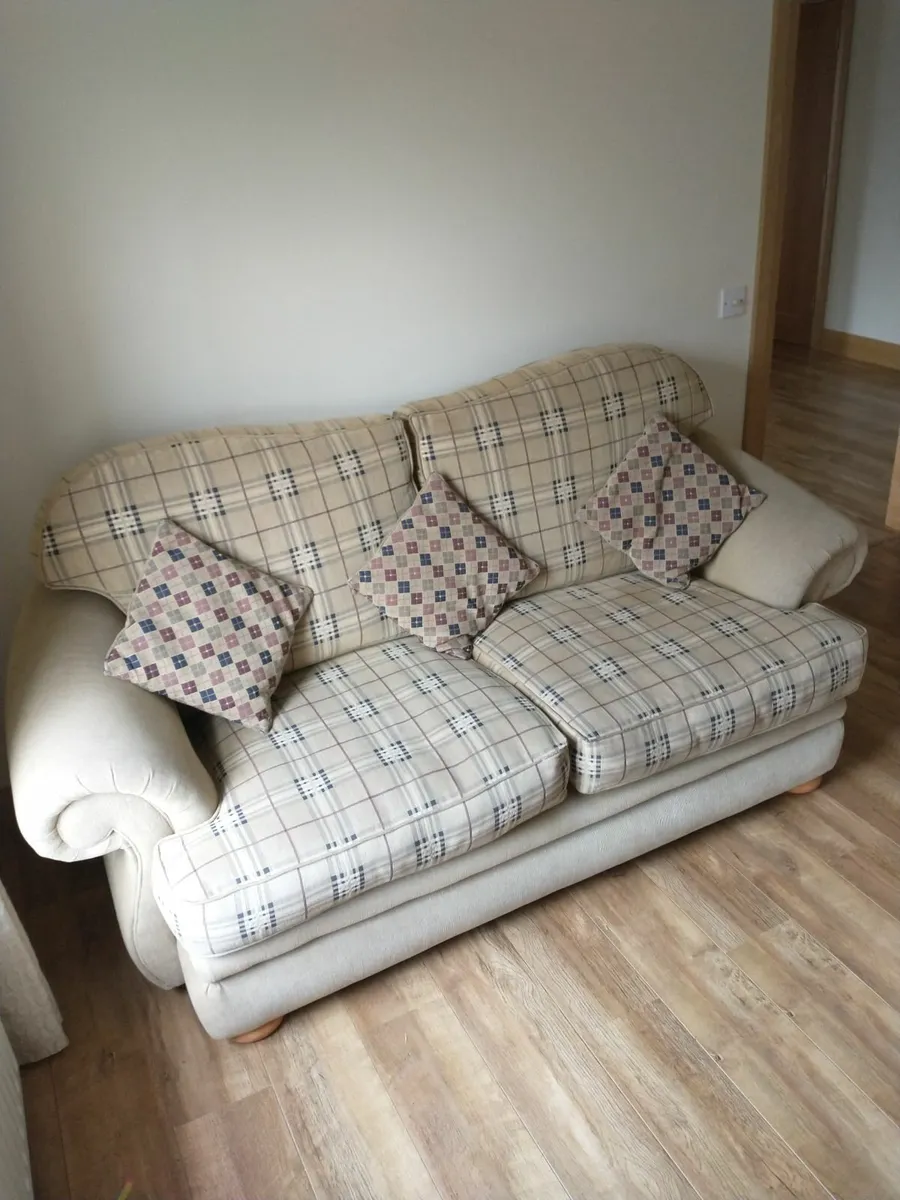 Couch - Image 1