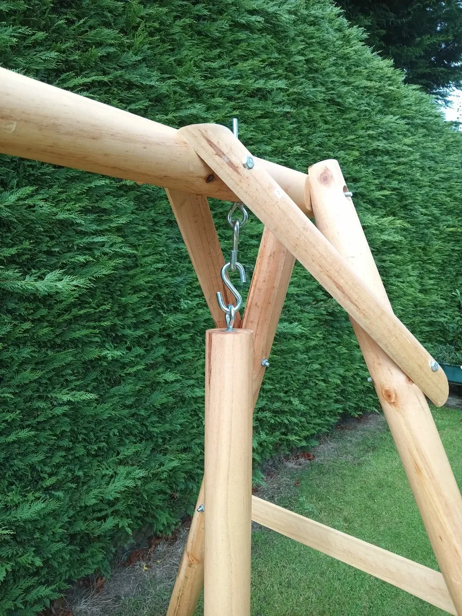 Swing chair - Image 2