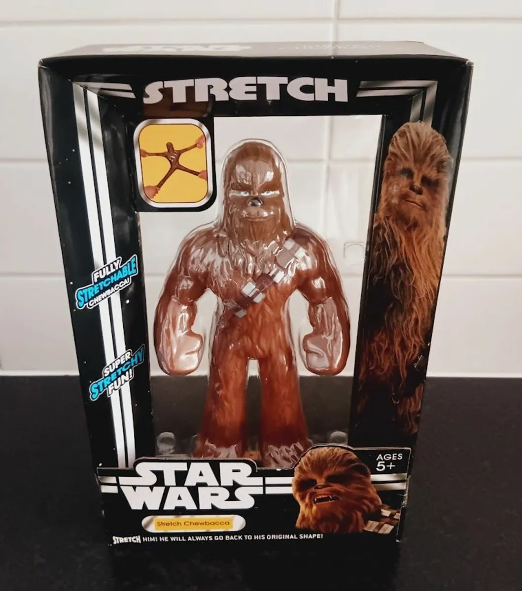 Star wars stretch chewbacca figure (NEW) - Image 1
