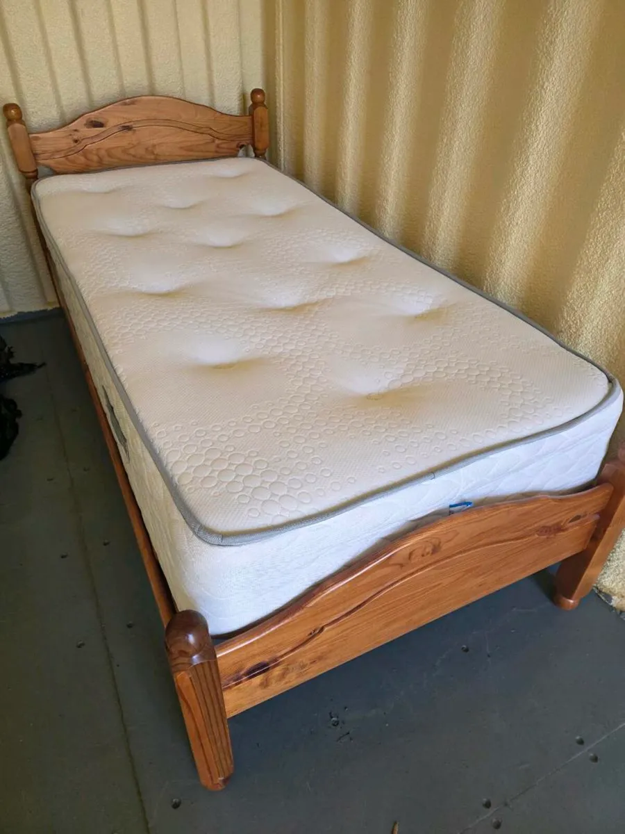 Single bed and Mattress