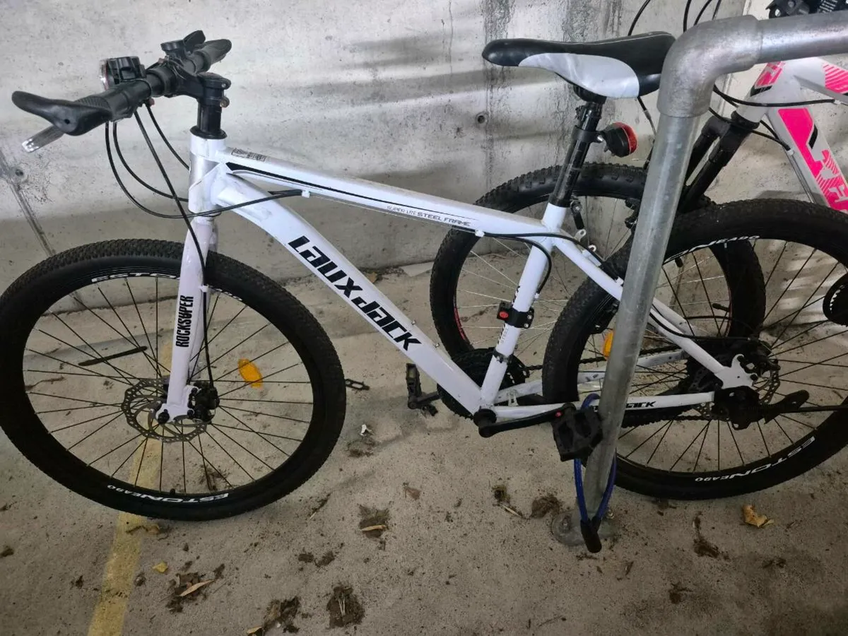 MOUNTAIN BIKE (26 inches)FOR SALE - Image 1
