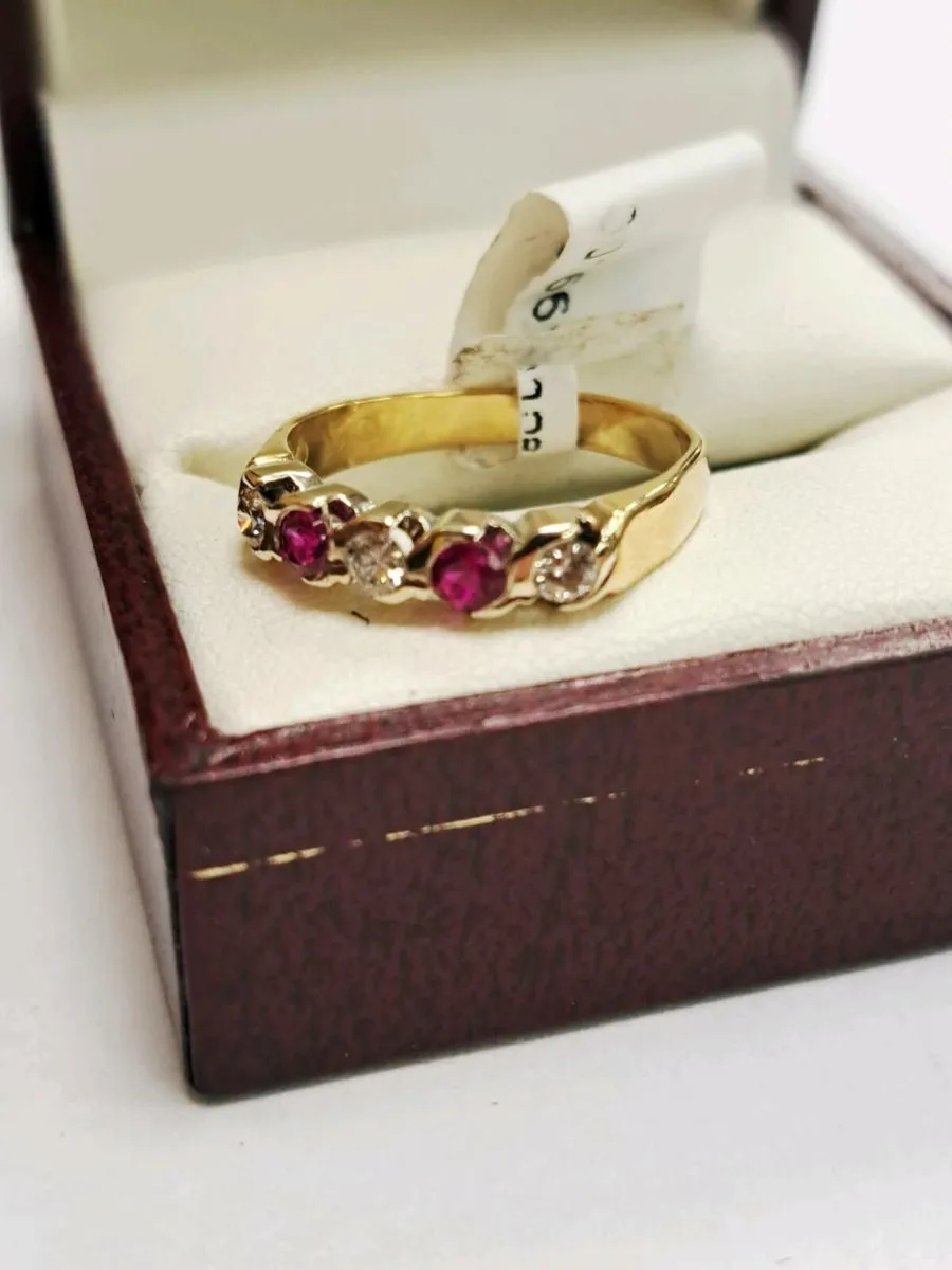 18K Pink Ruby Ring 18CT - Image 2