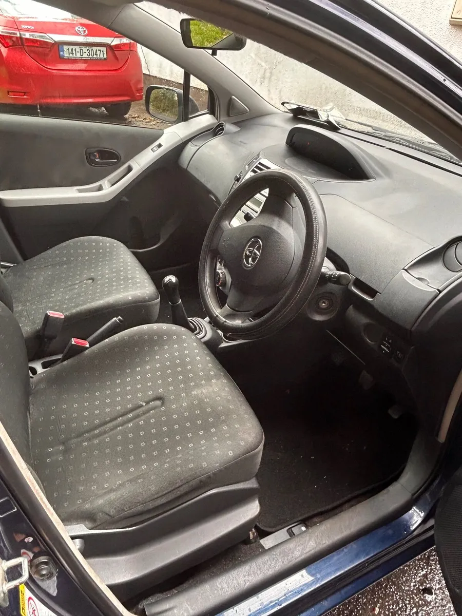 Toyota Yaris 2008 - Image 3