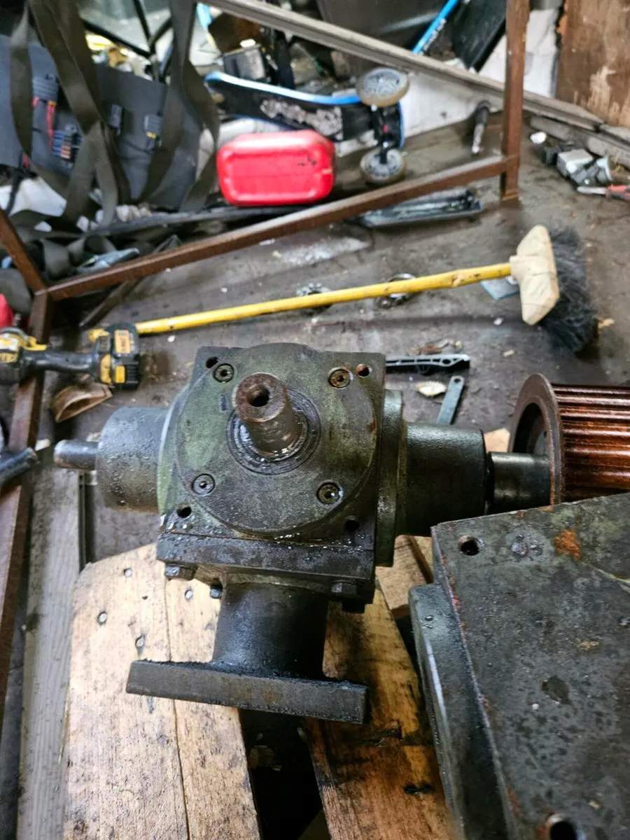 Transmission, angle gearbox - Image 1