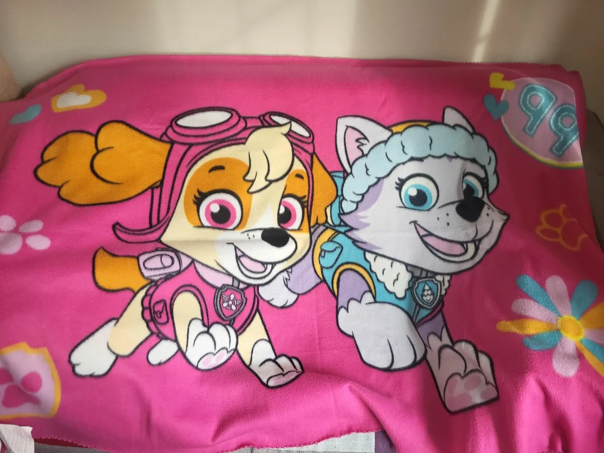 Kids throws - Image 1