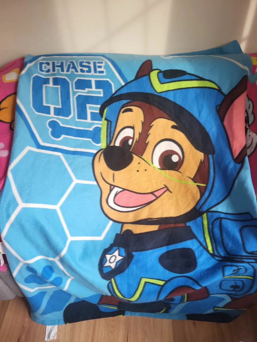 Kids throws - Image 2
