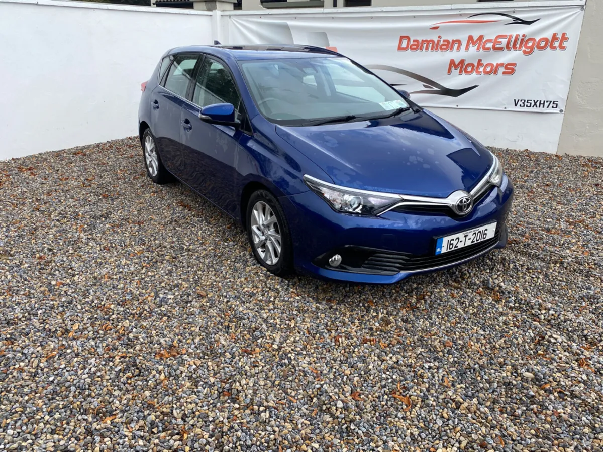 2016 Toyota Auris - Image 2
