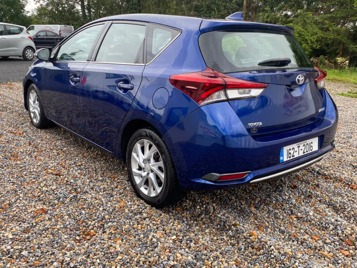 2016 Toyota Auris - Image 4