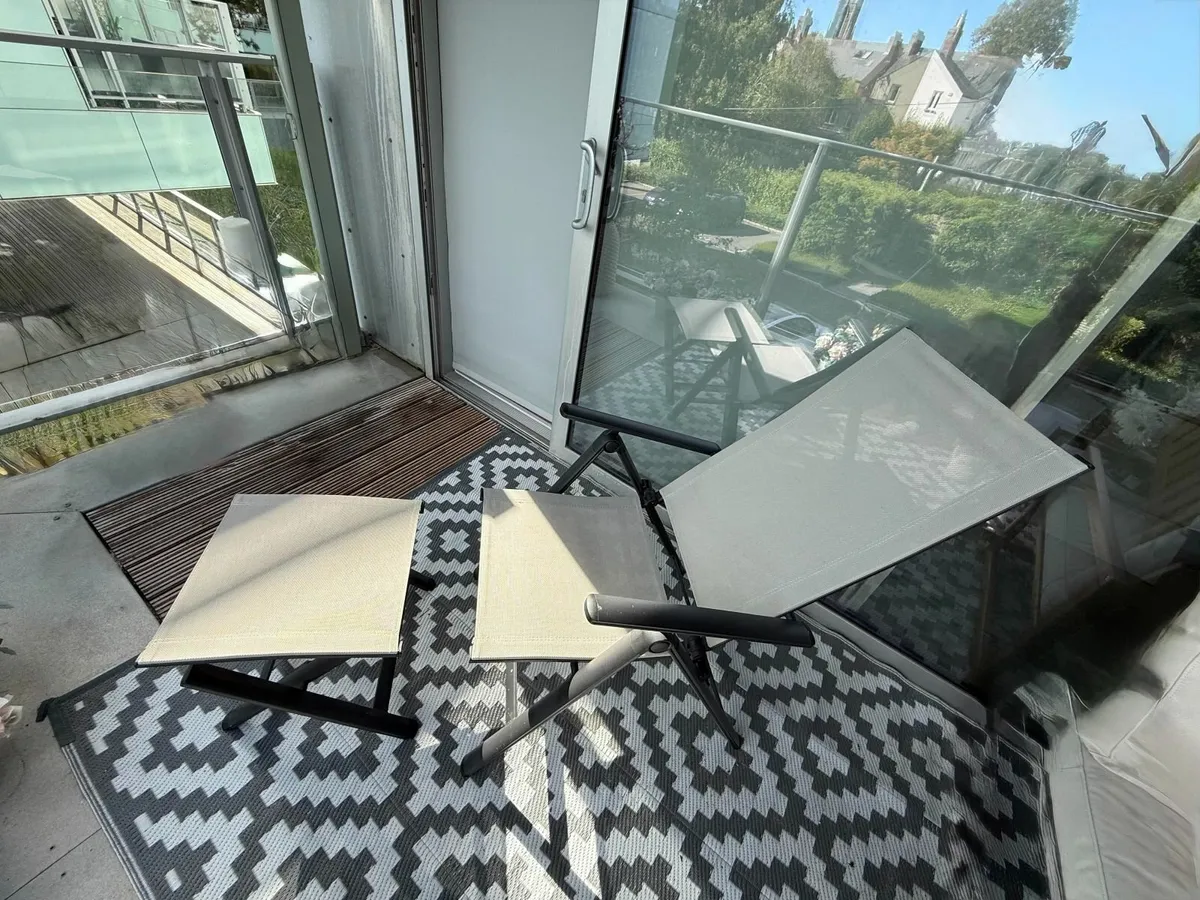 2 Reclinable Outdoor Chair + 2 Benches - Image 2
