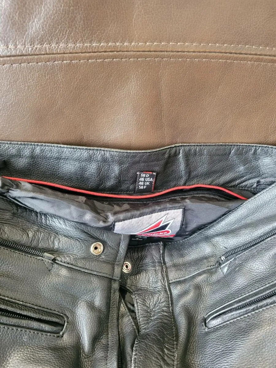 Jacket and trousers - Image 4