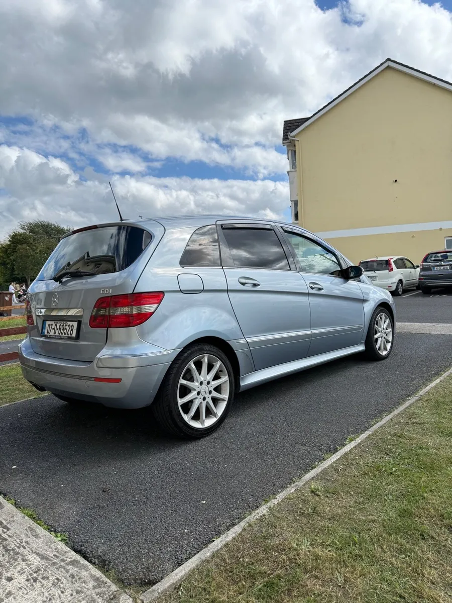 Mercedes B-Class🔥 Automatic🔥 Low mileage - Image 2