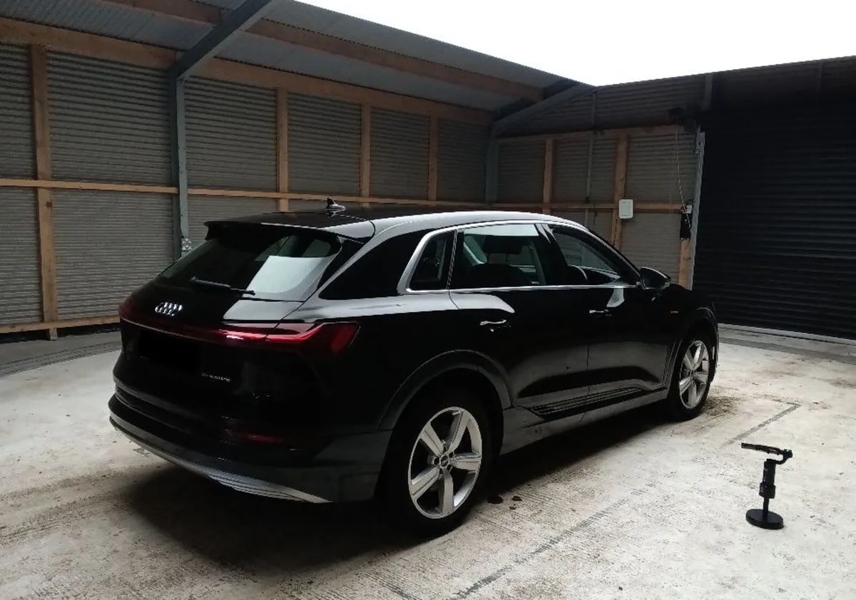 AUDI E-TRON TECHNIK 55 QUATTRO 95KwH BATTERY - Image 3