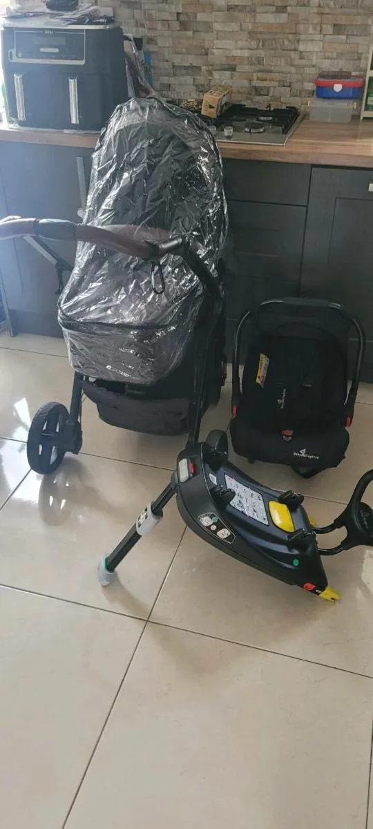 Venti travel system - Image 1