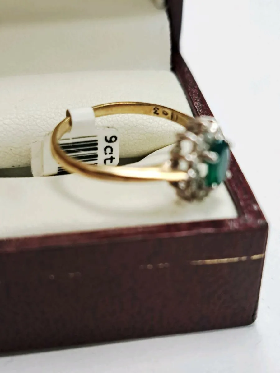 9K Emerald Diamond Ring 9CT - Image 3