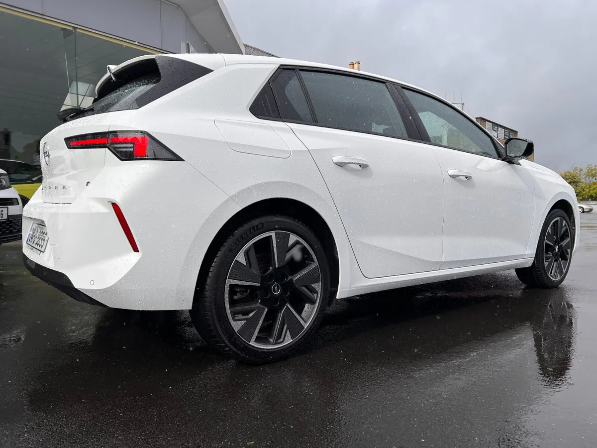 Best Value 2024 ELEGANCE Launch Model Finished In - Image 3