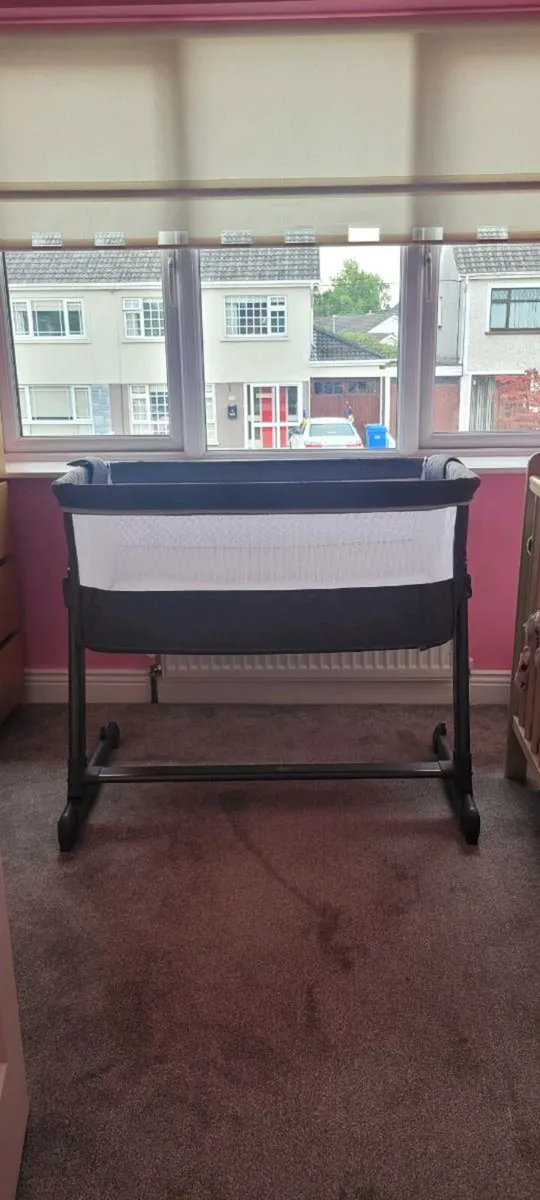 Crib - Image 1