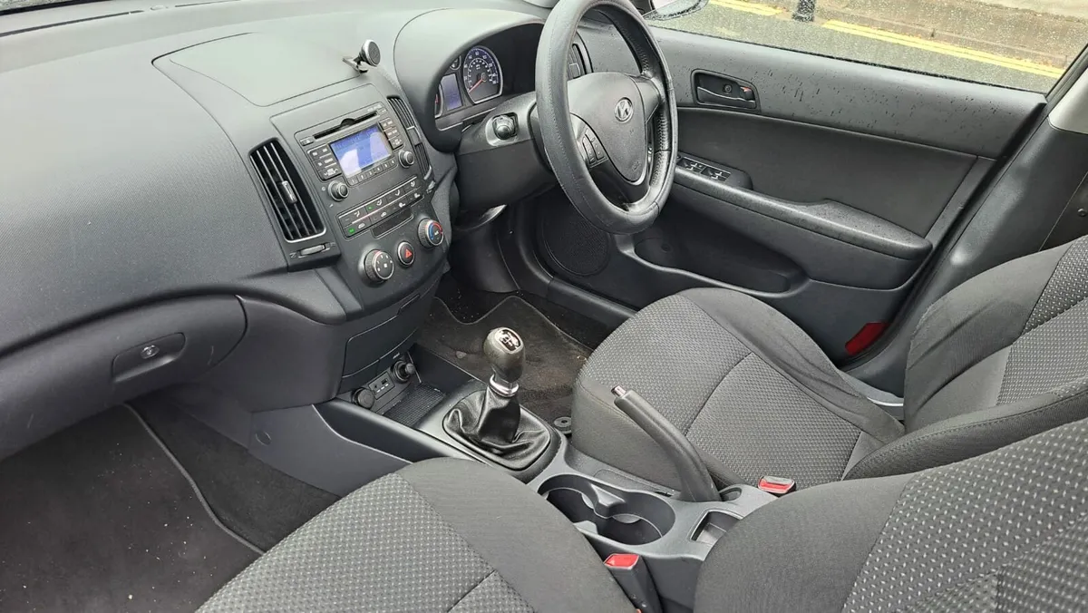 Hyunday i30 2012 1.6 diesel Fresh nct low milage - Image 2