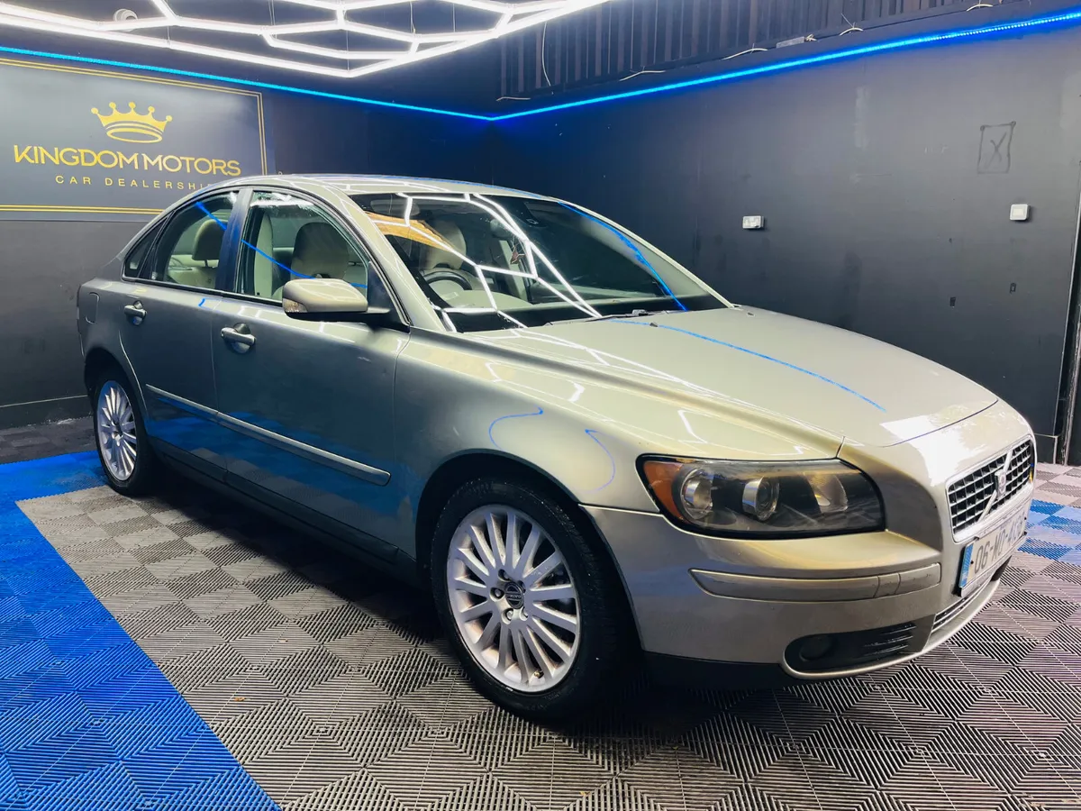 Volvo S40 1.6 diesel,NEW NCT 09/26,ONLY 2 OWNERS - Image 2