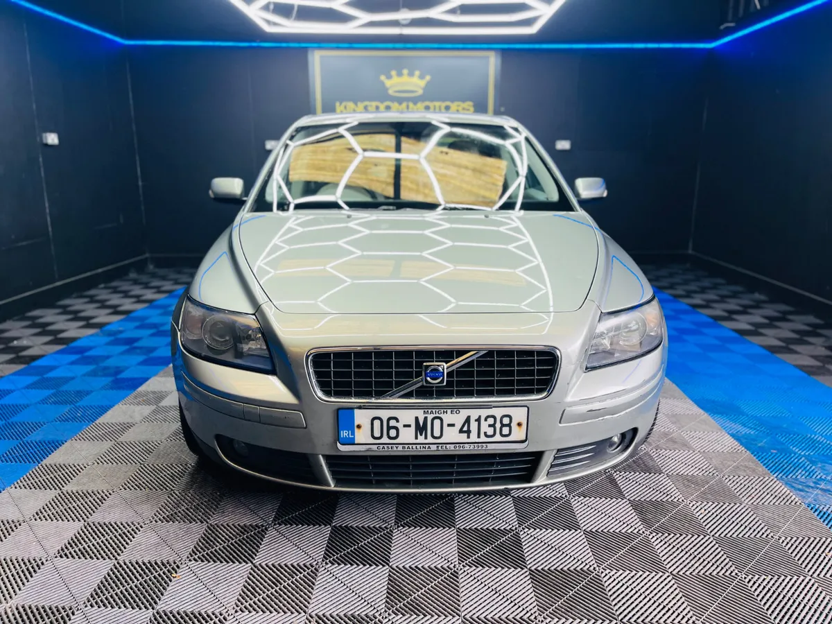 Volvo S40 1.6 diesel,NEW NCT 09/26,ONLY 2 OWNERS - Image 4