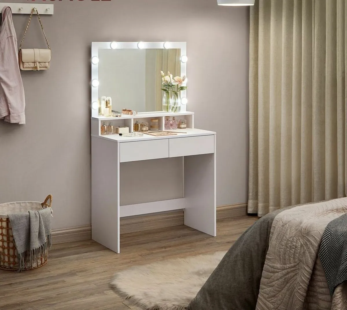 Dressing table with mirror and light bulbs dressin - Image 2