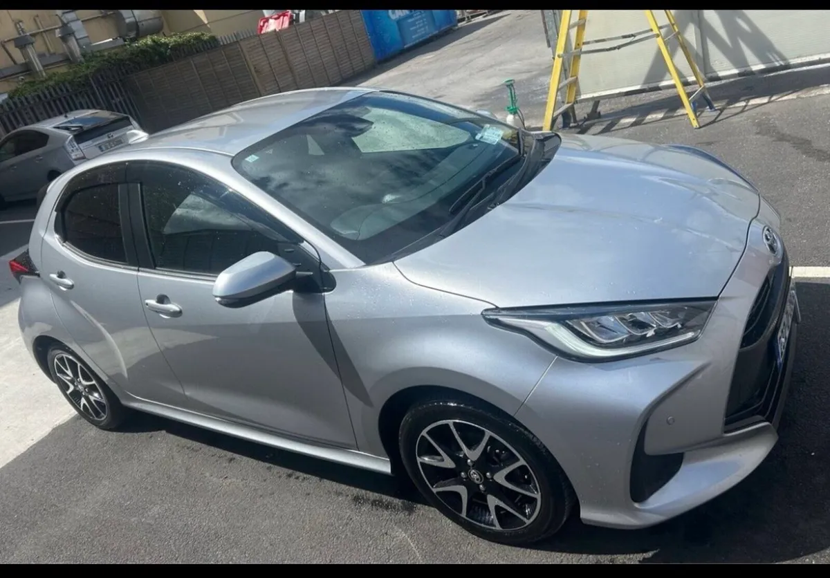 Toyota Yaris - Image 2