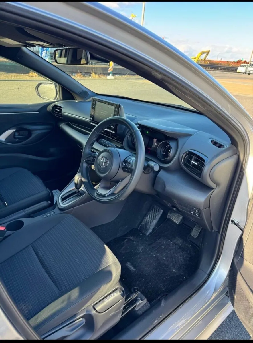 Toyota Yaris - Image 3