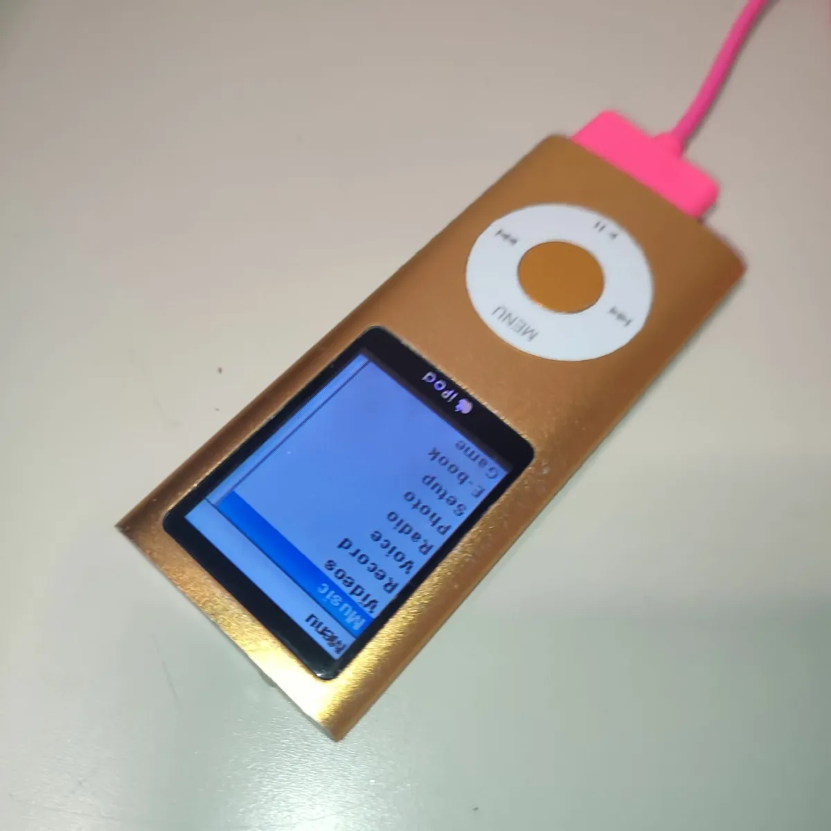 Collection of Broken Ipods ? not working spares - Image 4
