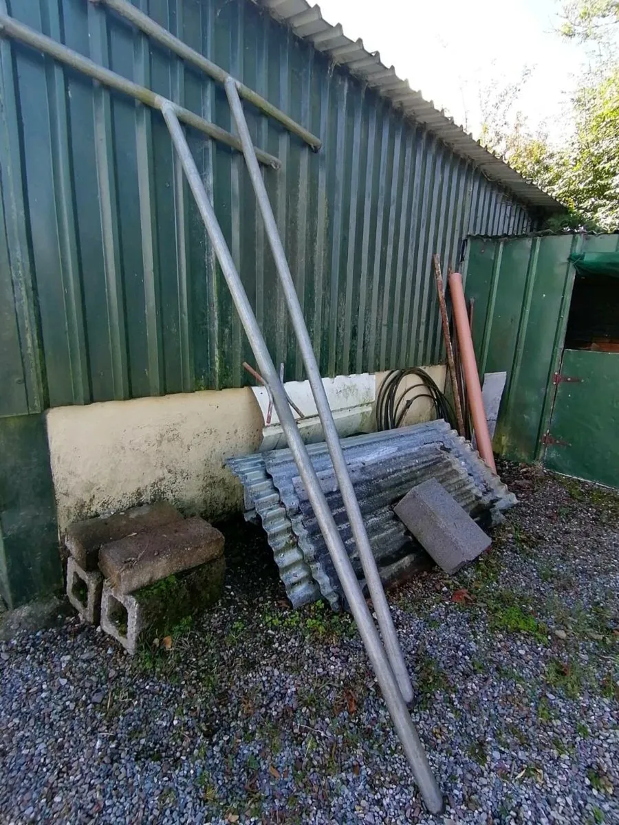 Tbar for clothes line - Image 2