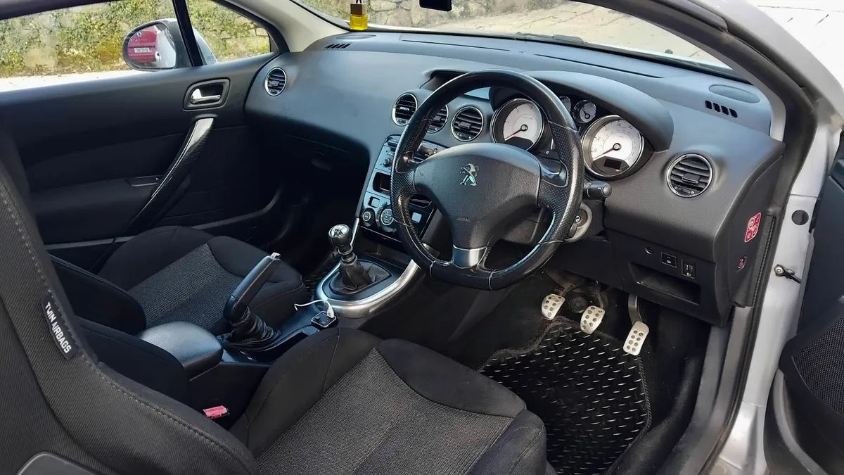 Peugeot 308cc 2012 Convertible | Taxed 2026 - Image 2