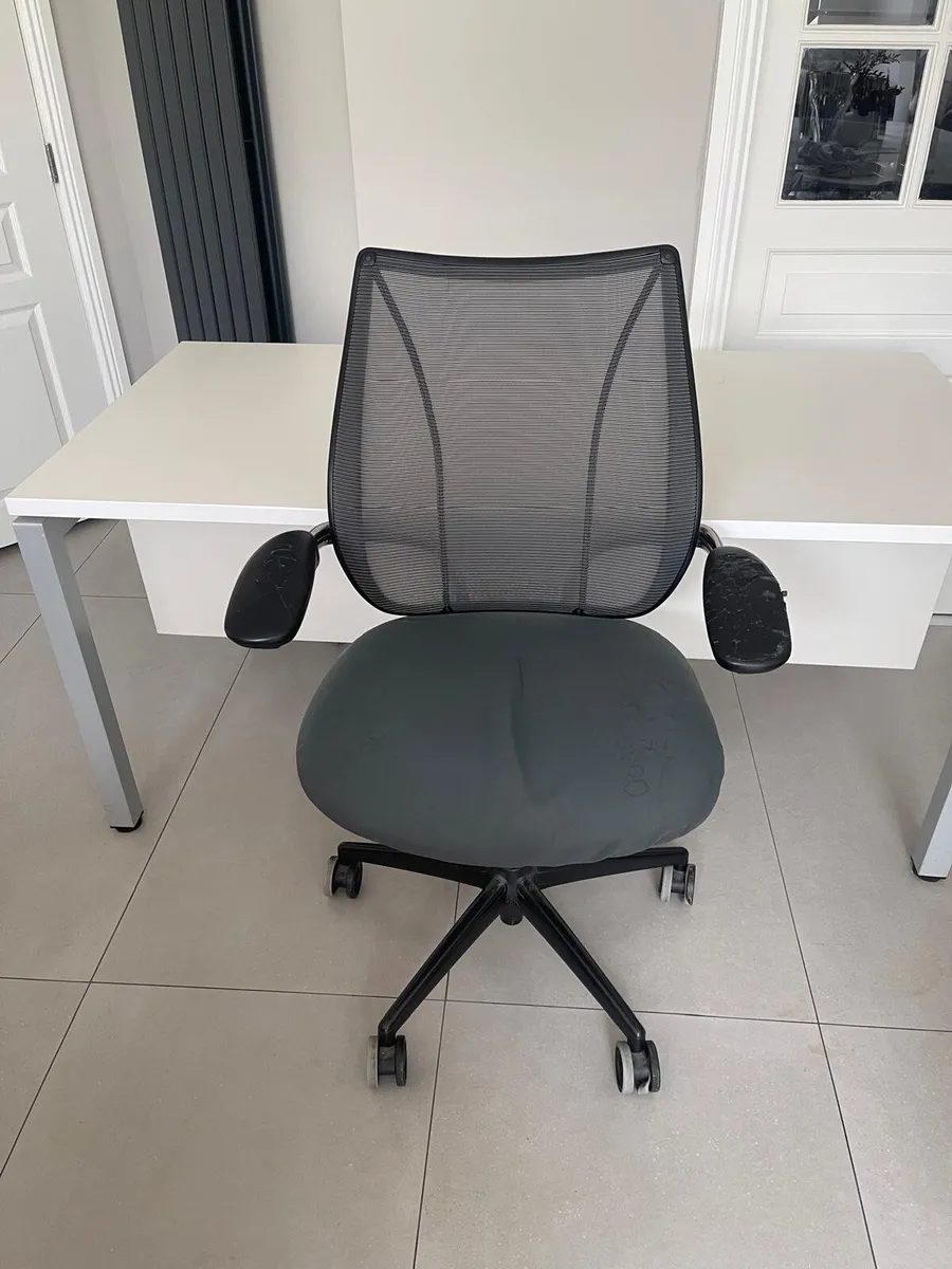 Office Desk and Chair - Image 2
