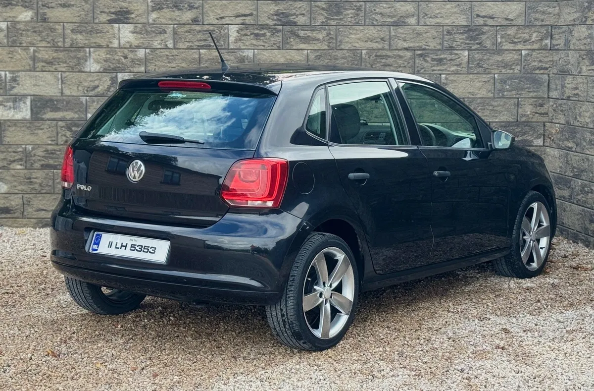 2011 Volkswagen polo - Image 3