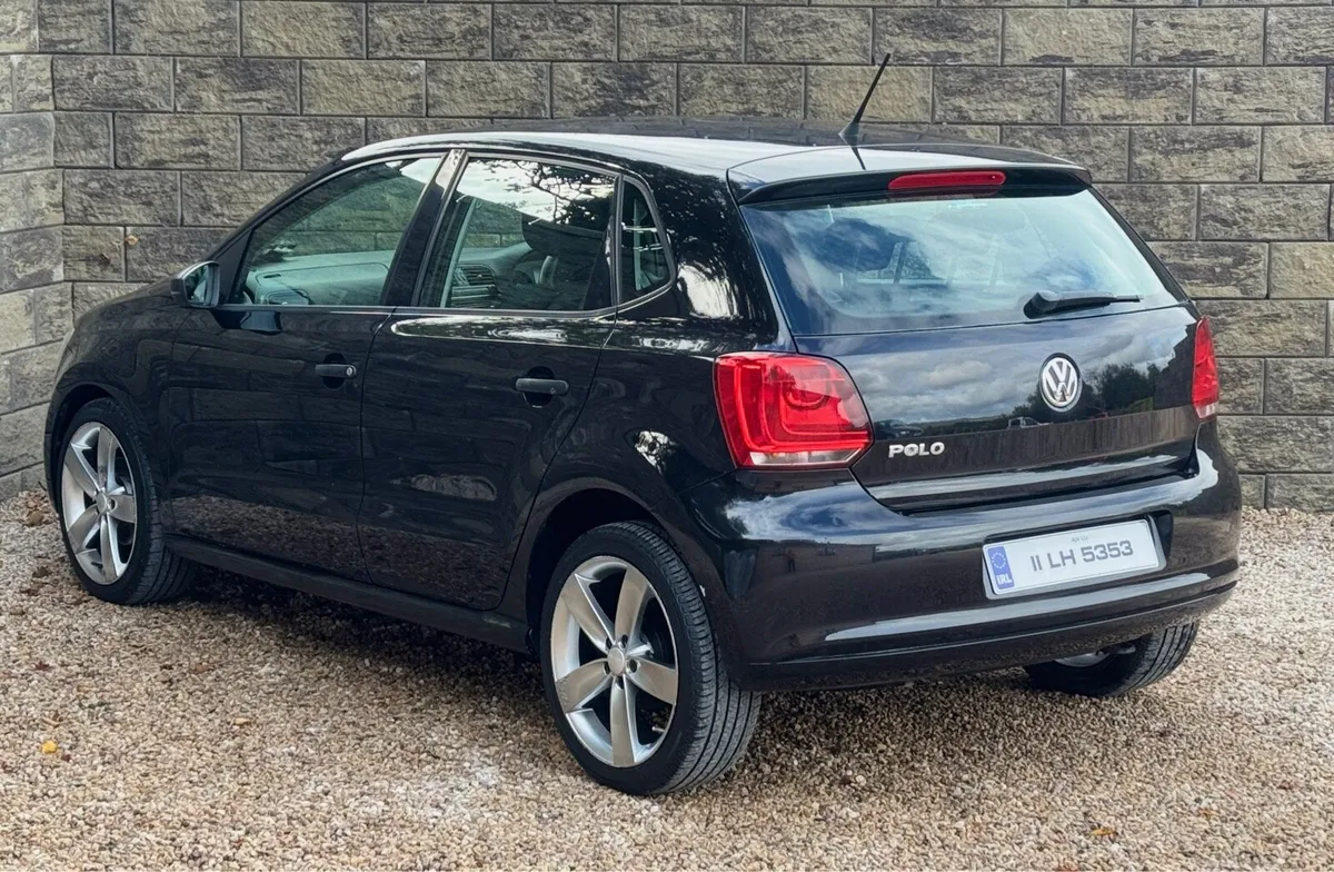 2011 Volkswagen polo - Image 4