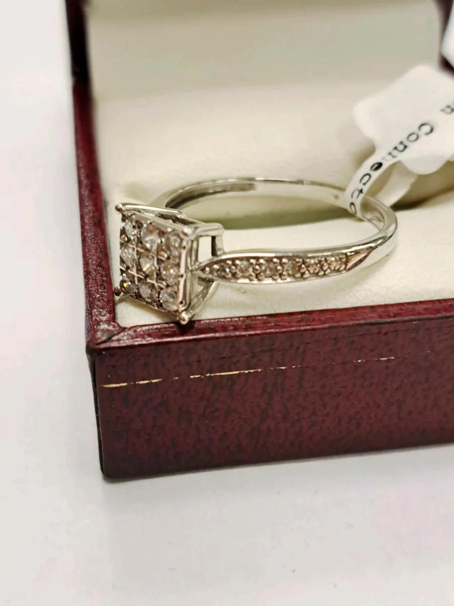9K White Gold Diamond Ring 9CT - Image 2