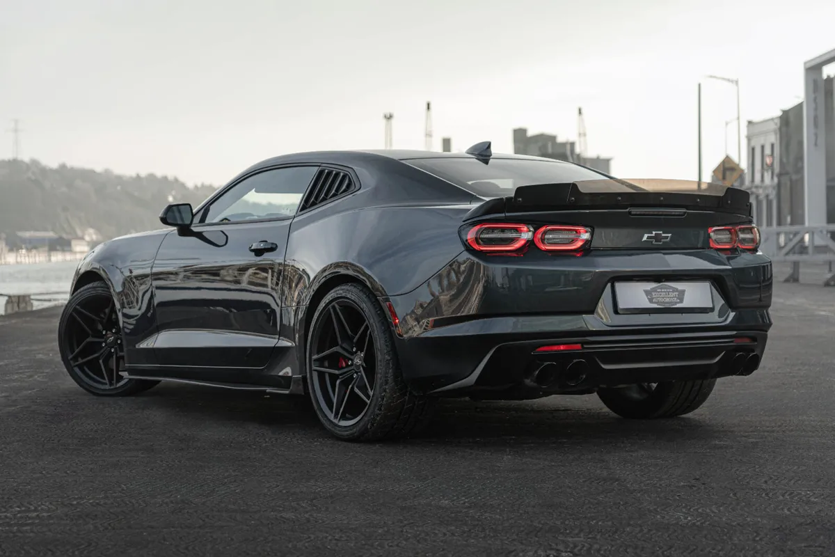 CHEVROLET CAMARO 6.2 SS STUNNING! - Image 4