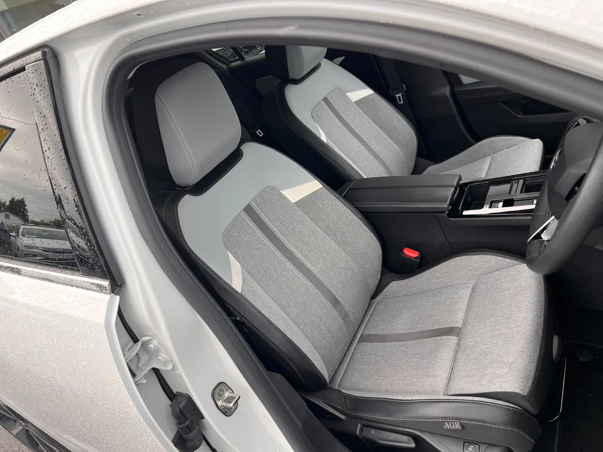 PHEV HYBRID Auto Amazing Car Huge Spec 9000 Kms - Image 3