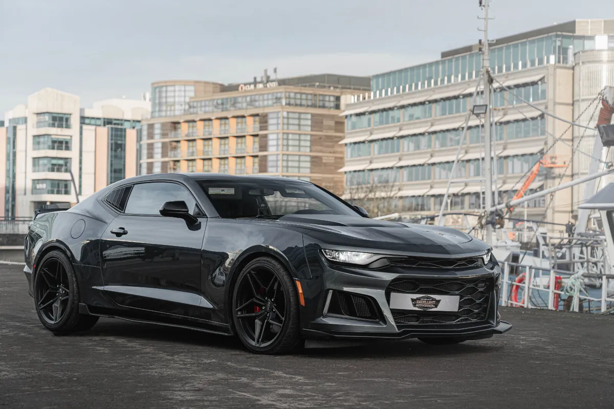 CHEVROLET CAMARO 6.2 SS STUNNING! - Image 1