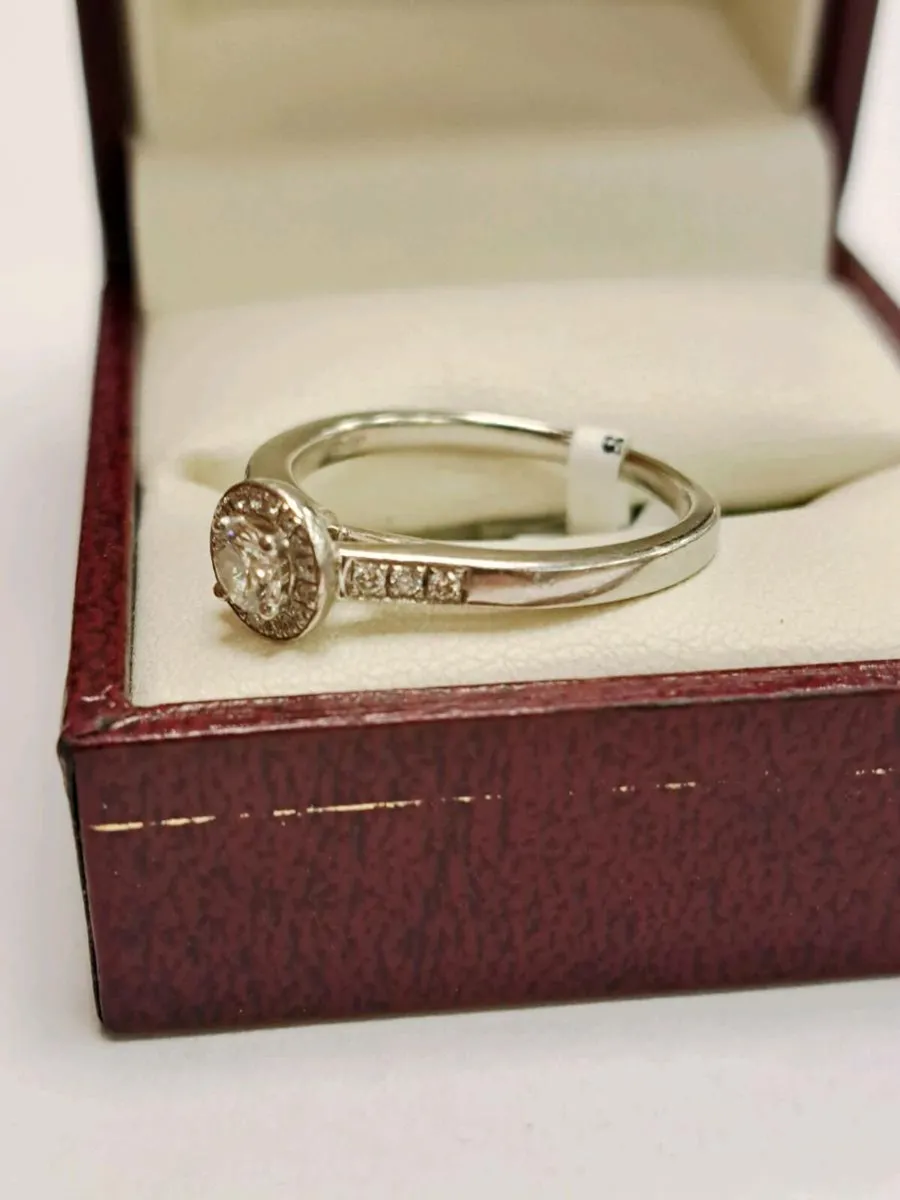 14K White Gold Diamond Ring 14CT - Image 2