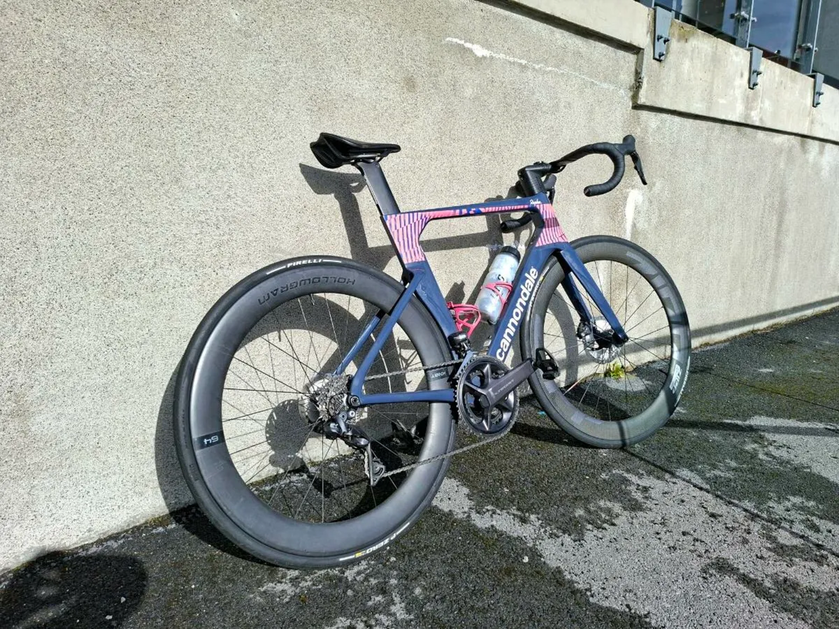 Road bike - Image 2