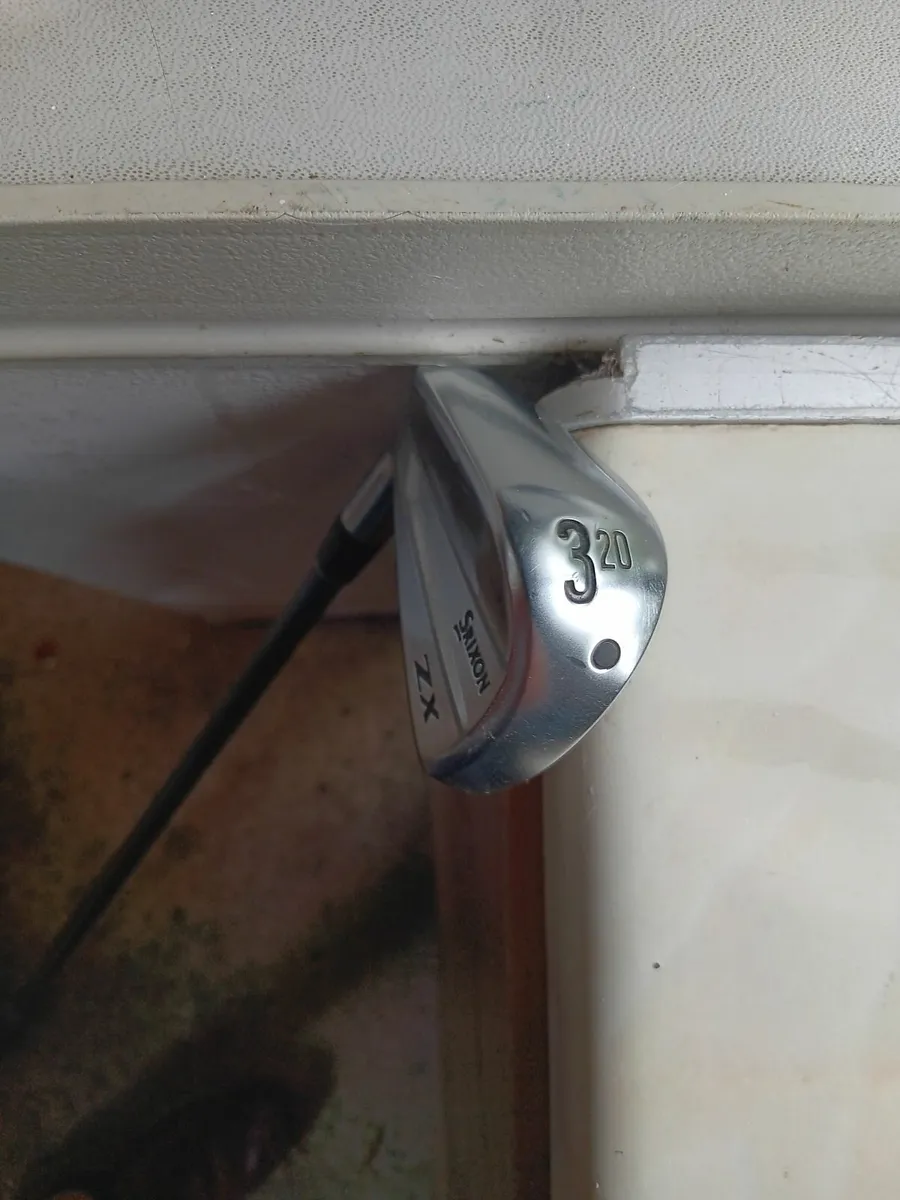 Golf club - Image 2