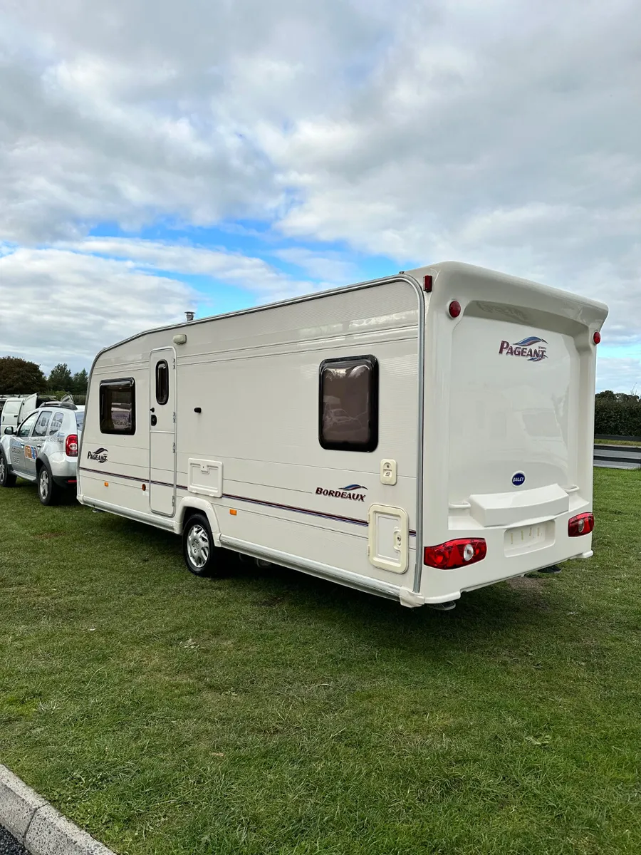 ✨STUNNING BAILEY PAGEANT 4 BERTH FIXED BED✨ - Image 2