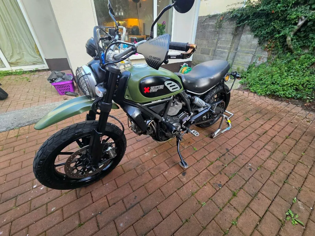 Ducatl monster, scrambler,  900ss - Image 1