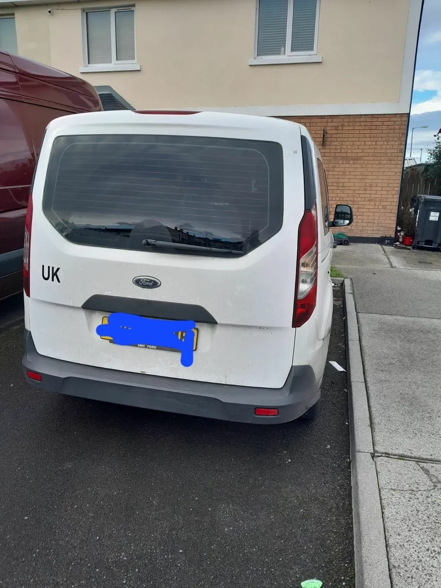 Ford Tourneo Connect 2015 - Image 2
