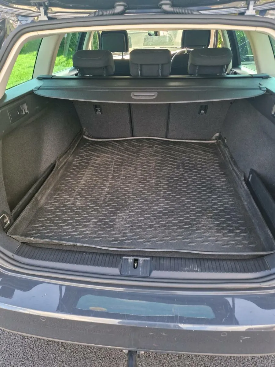 Volkswagen passat - Image 4