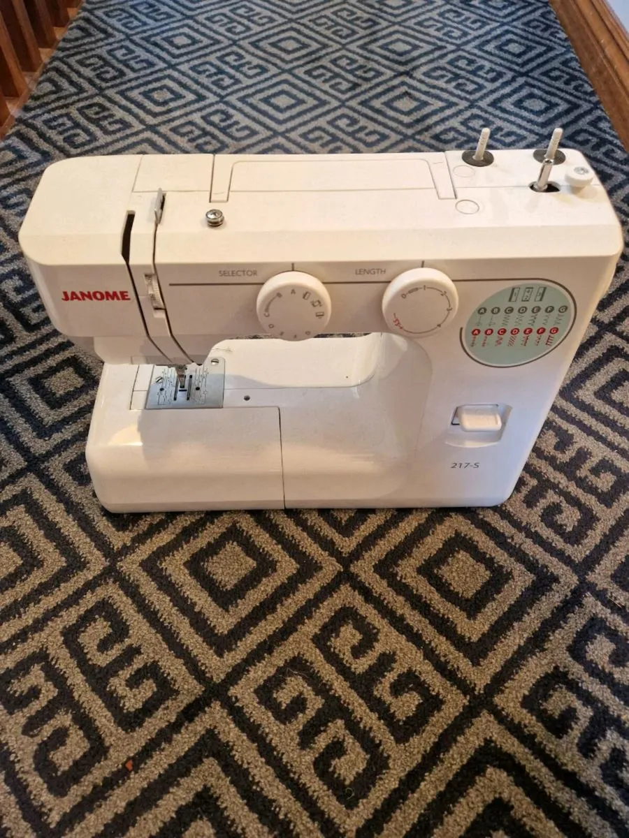 Sewing Machine Janome 217s - Image 1
