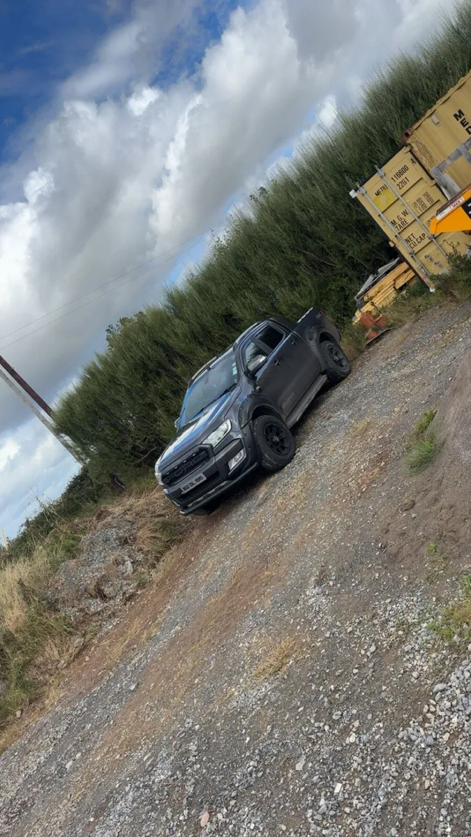 Ford Ranger wild track 3.2 - Image 2