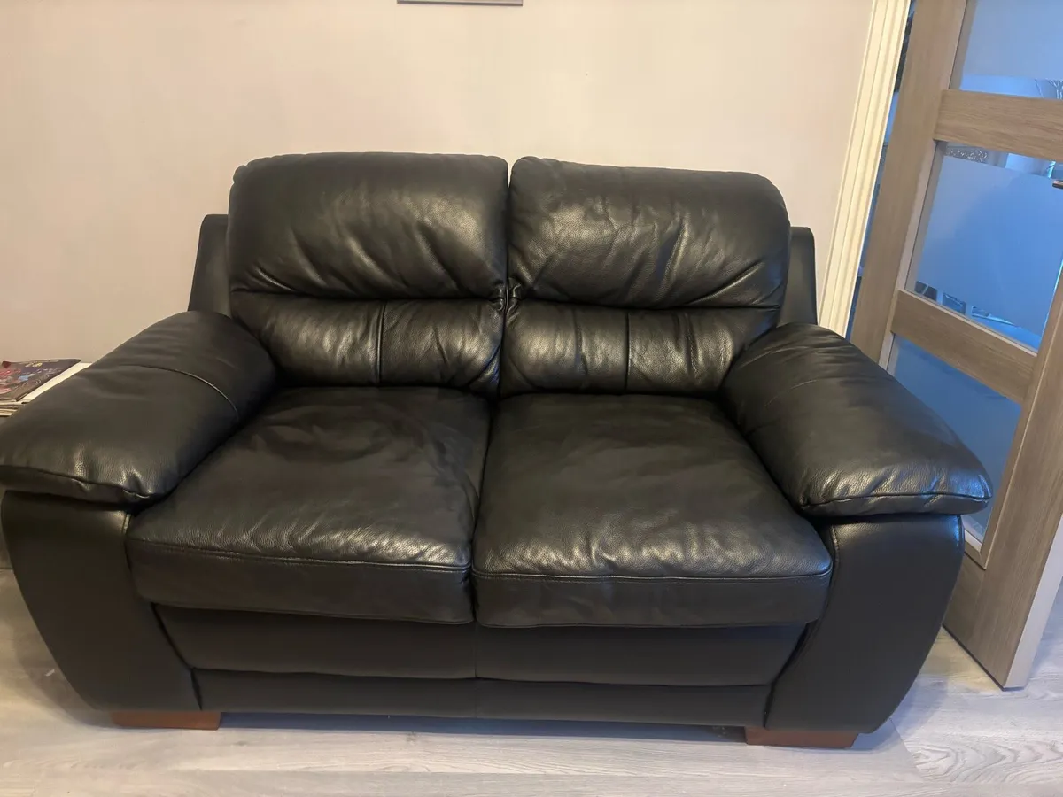 Black Leather Suite - Image 2