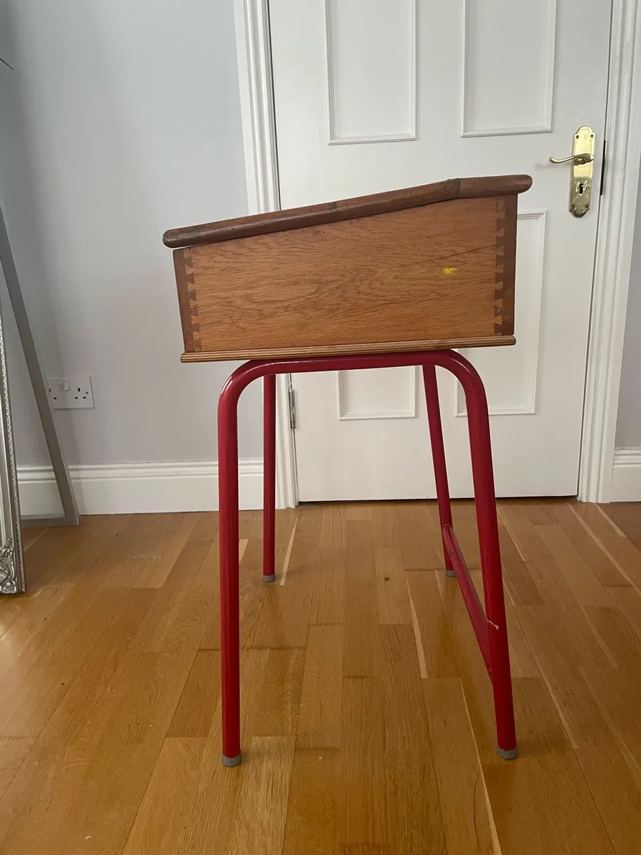 Child desk - Image 4