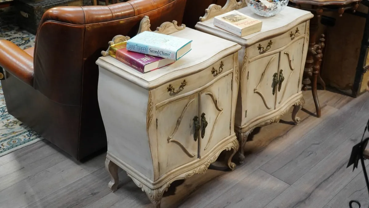 French Provincial Elegance - Image 2