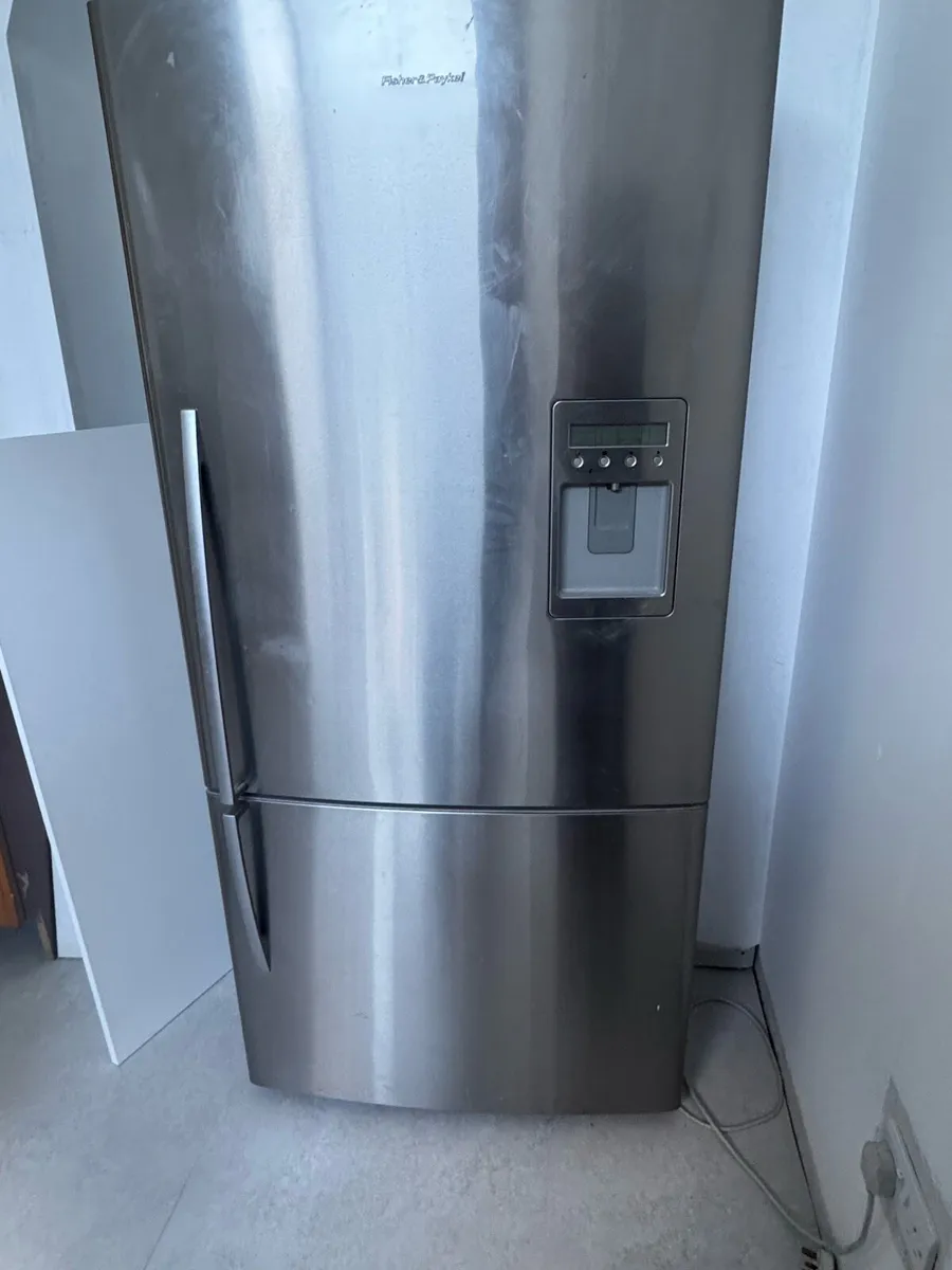 fridge - Image 1