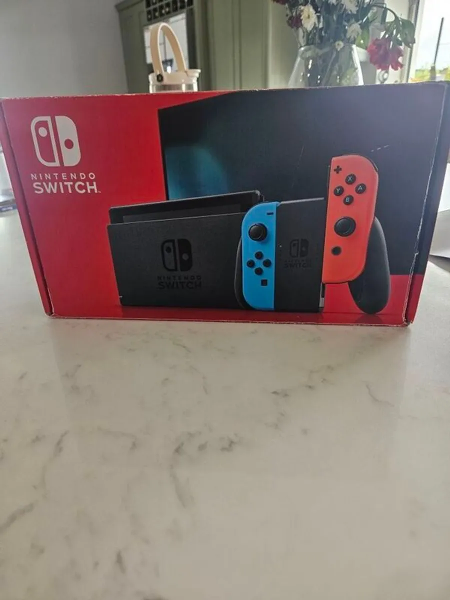 Nintendo switch - Image 1